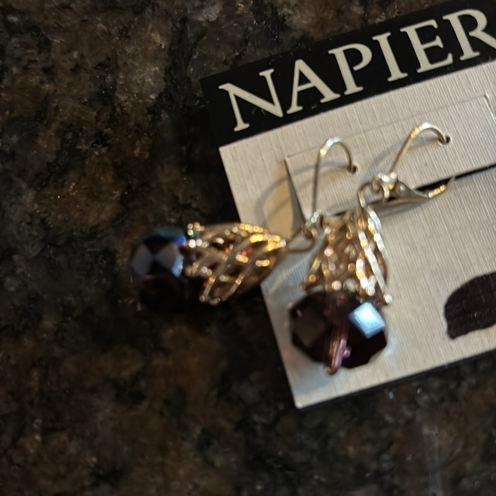 New Napier Pierced Gold tone  brown bead - Picture 2 of 2